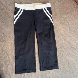 Bebe Sport Capri Leggings